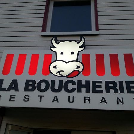 Contact Hotel Fontenay Le Comte Exterior foto